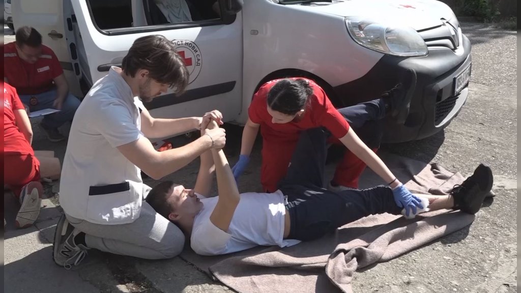 Sremska Kamenica: Održano takmičenje Crvenog krsta Novog Sada u pružanju prve pomoći