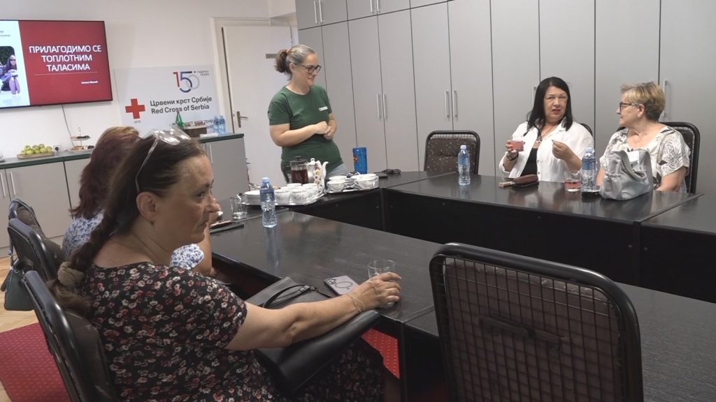 Crveni krst Vojvodine organizovao druženje i zdravstvenu radionicu za starije