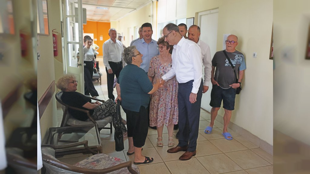Macut u Vranjskoj Banji obišao Specijalnu bolnicu za rehabilitaciju 