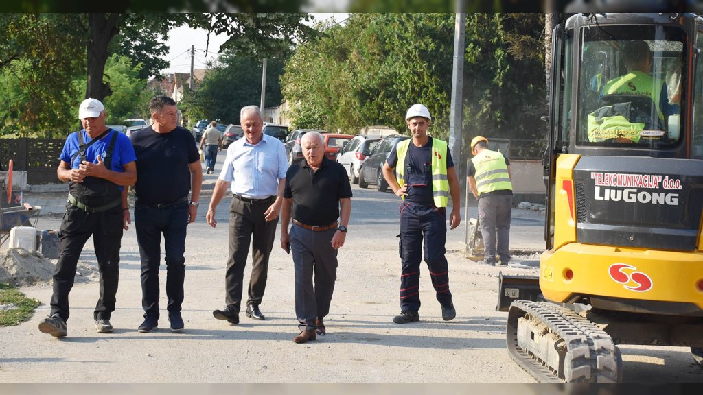 Pećinci: Kanalizacija i za stanovnike ulice Patrijarha Pavla