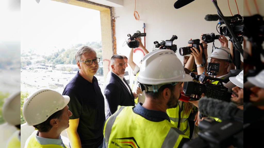 Predsednik Vučić: Prva faza radova na Klinici za ginekologiju do kraja godine, druga do marta 2028.