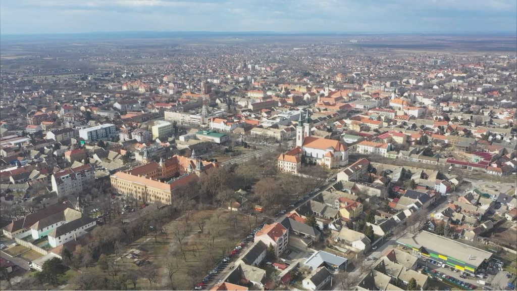 U Somboru sutra 33. Međunarodni sajam pčelarstva