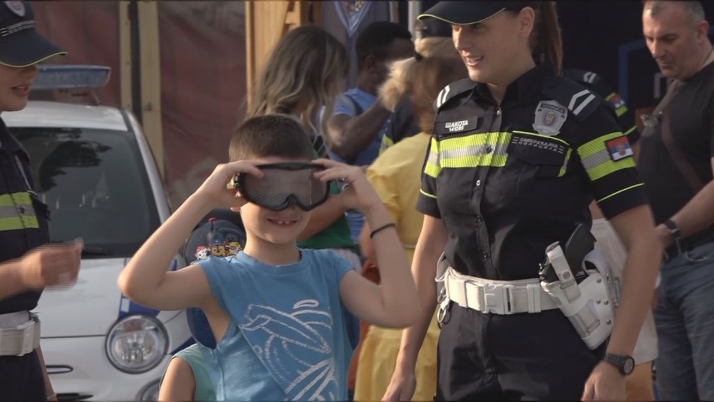 Na Štrandu održan program o bezbednosti dece u saobraćaju