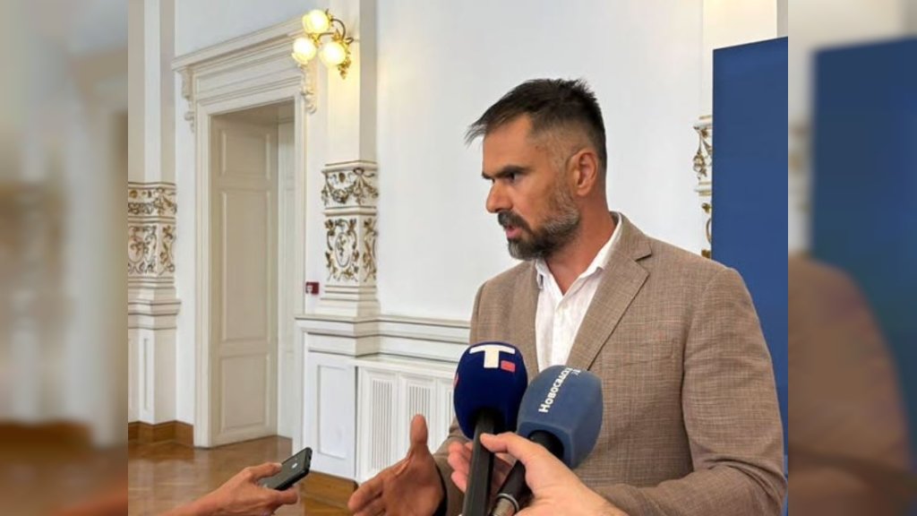 Gradonačelnik Mićin otvorio Sabor penzionera u Novom Sadu: Godine nisu prepreka za aktivan život