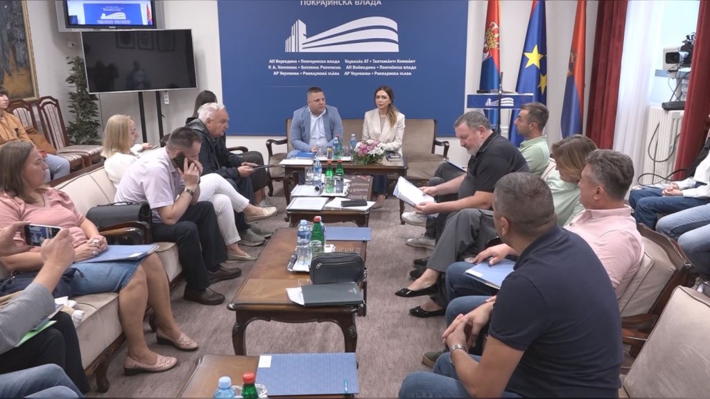 Uručeni ugovori poljoprivrednim stručnim službama u Vojvodini