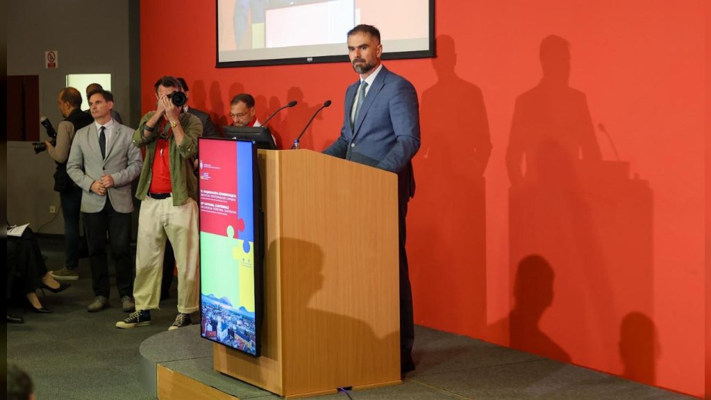 Žarko Mićin i Nemanja Starović na jubilarnoj konferenciji o evropskoj saradnji u Novom Sadu