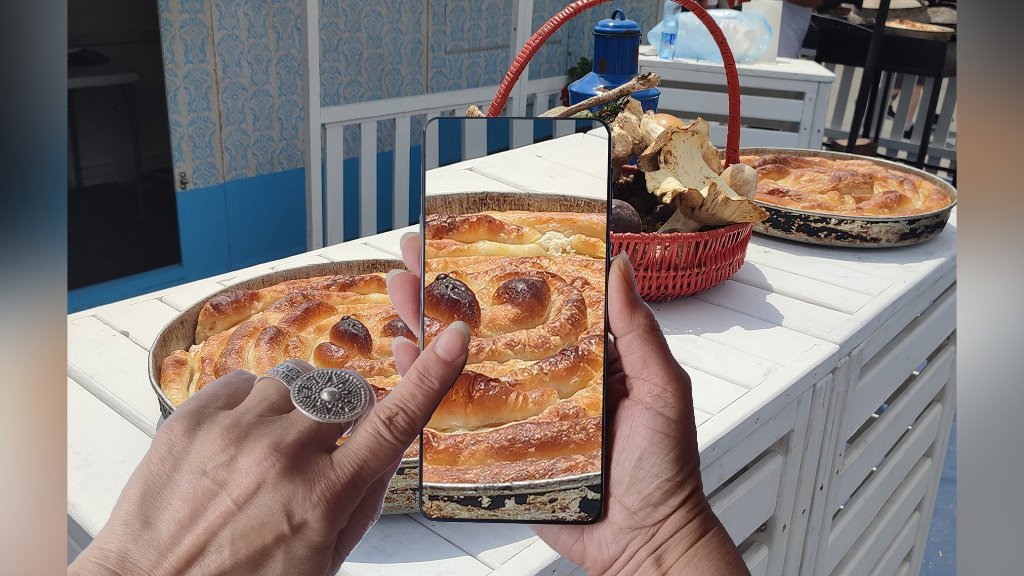 TURIZAM U SVETU DIGITALNIH MEDIJA - Bakina pita na globalnoj pijaci