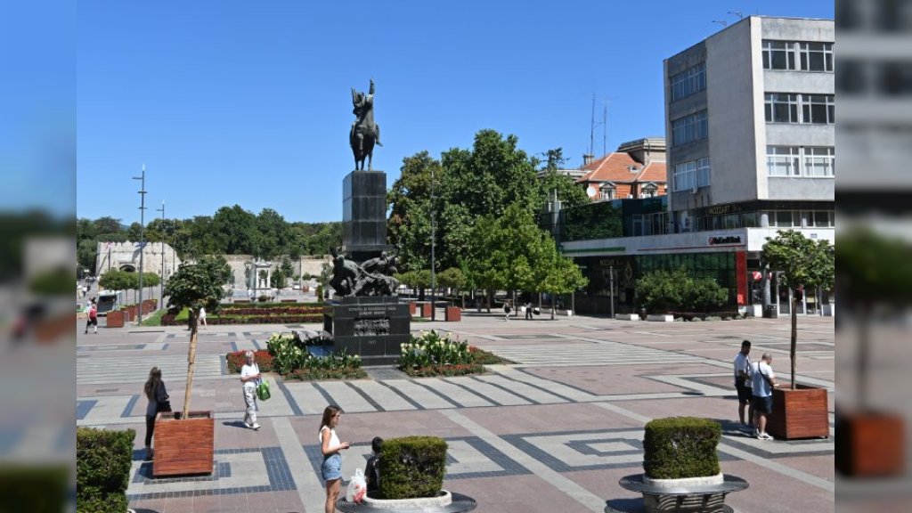NIŠ NA RASKRSNICI SVETOVA