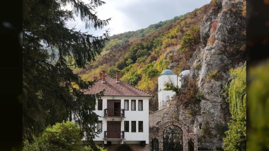 ISTOČNA SRBIJA: MANASTIR GORNJAK