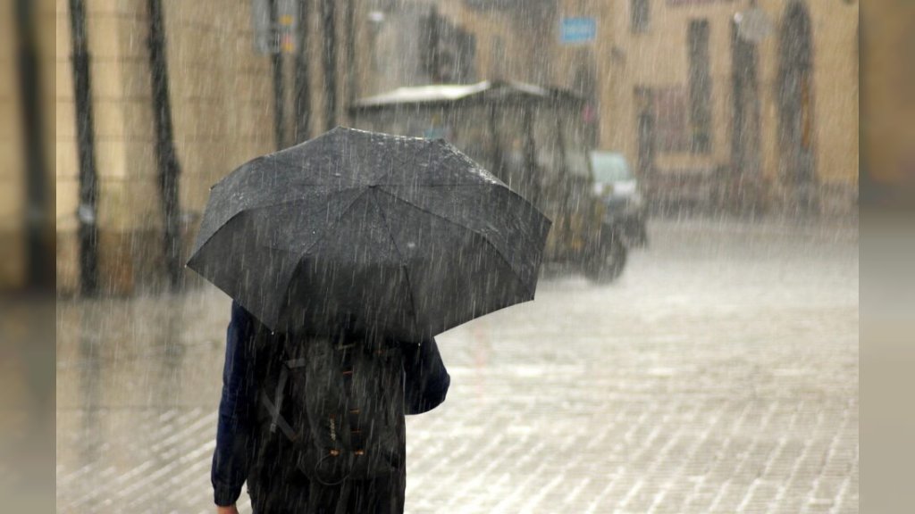 U SRBIJI DANAS OBLAČNO I HLADNO SA KIŠOM, temperature do 11 stepeni