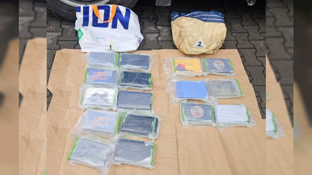 ZAPLENJENO 18 KILOGRAMA KOKAINA Osumnjičeni u kamionu krio drogu i novac