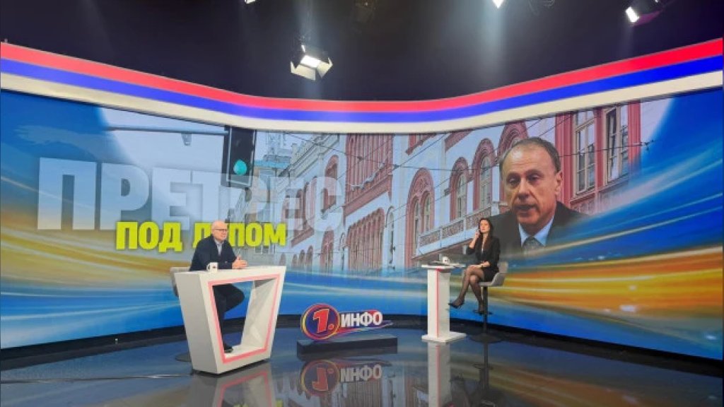 ČIST POLITIČKI GOVOR S BALKONA REKTORATA! Lider SNS Vučević o Đokićevoj zloupotrebi Univerziteta: Teško je bilo slušati, najavio je svoju kampanju
