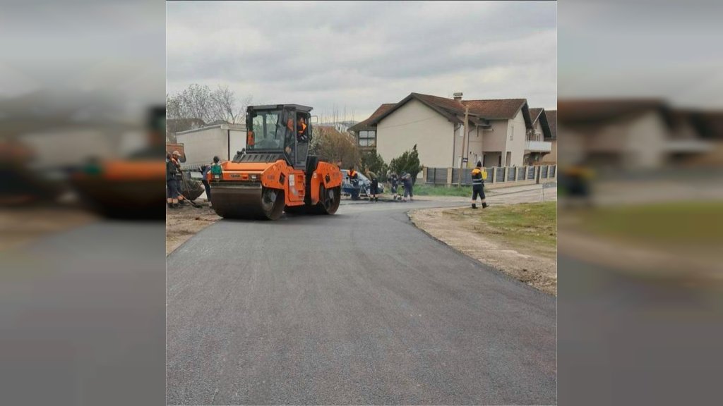 RADOVI NA VIŠE OD 20 LOKACIJA Ekipe JKP „Put” izvode radove na popravci kolovoza, pešačkih staza i uređenju bankina