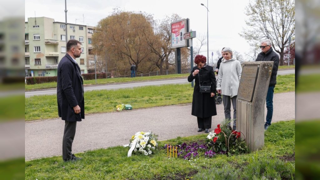 GRADONAČELNIK MIĆIN POLOŽIO VENAC POVODOM 27. GODIŠNJICE POGIBIJE OLEGA NASOVA