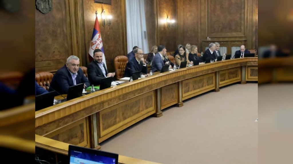 VLADA SRBIJE PRODUŽILA DO 2. MAJA ZABRANU IZVOZA NAFTE I NAFTNIH DERIVATA Zaštita domaćeg tržišta od nestašice derivata nafte