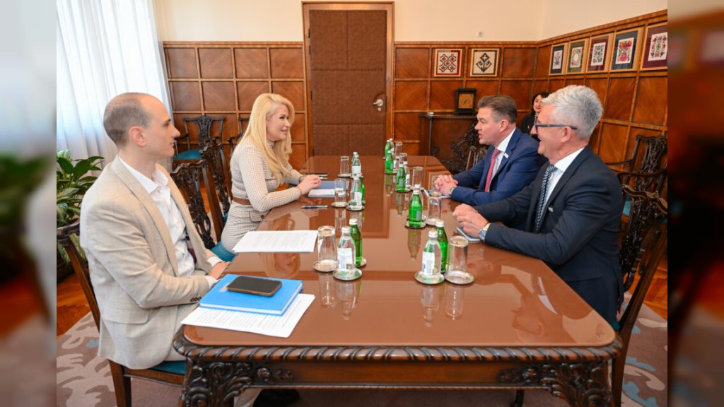 Sastanak potpredsednice Sandre Božić s predstavnicima Crvenog krsta Vojvodine