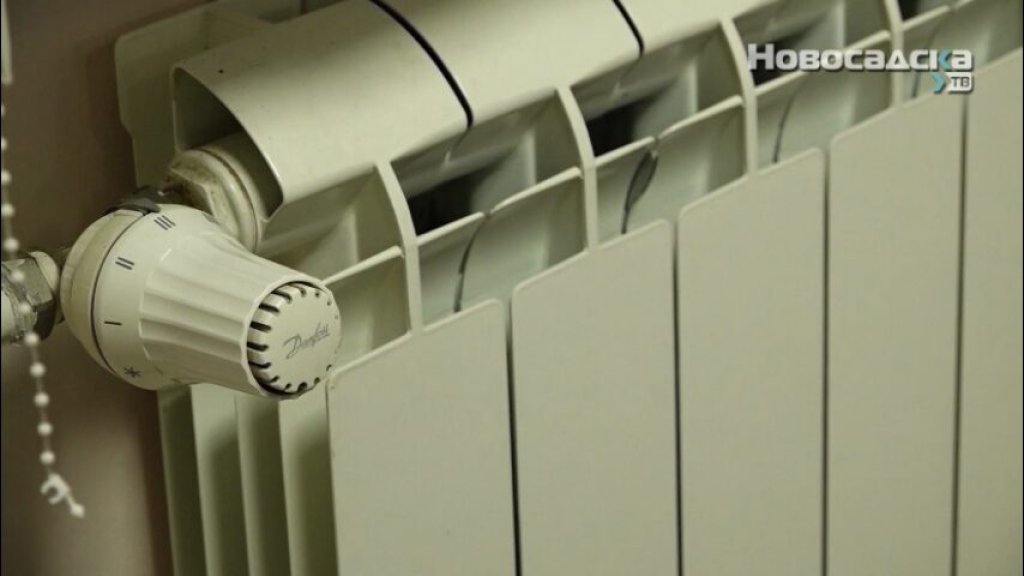 HAVARIJA NA VRELOVODU U ULICI dr HEMPTA , više ulica bez grejanja