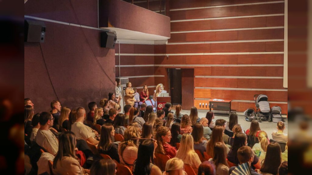 SONJA RADAKOVIĆ OTVORILA KONGRES „DOBRO DOŠLA BEBO”