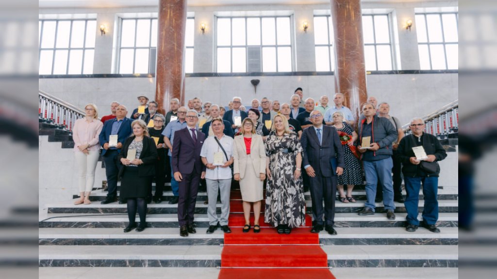 MAJA GOJKOVIĆ: Dobrovoljni davaoci krvi su tihi heroji našeg društva