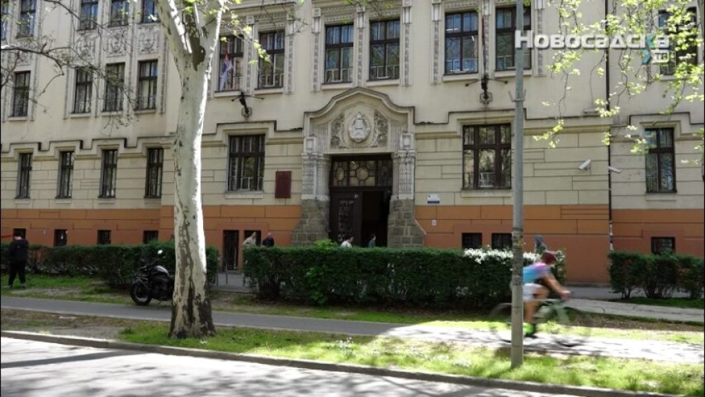 HUMANOST NA SCENI: Predstava za pomoć učenicima ETŠ Mihajlo Pupin obolelim od raka