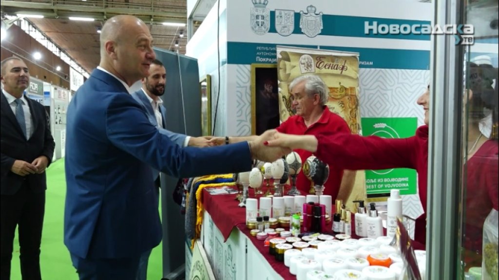 IVANIŠEVIĆ OBIŠAO ŠTANDOVE TURISTIČKIH ORGANIZACIJA Sajam poslao jasnu poruku – ‘Zovite nas opet’