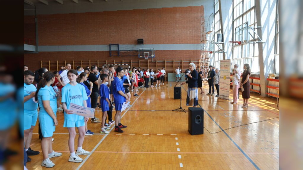 NOVI SAD DOMAĆIN REPUBLIČKOG TAKMIČENJA U ATLETICI ZA UČENIKE ŠKOLA ZA OBRAZOVANJE DECE SA SMETNJAMA U RAZVOJU