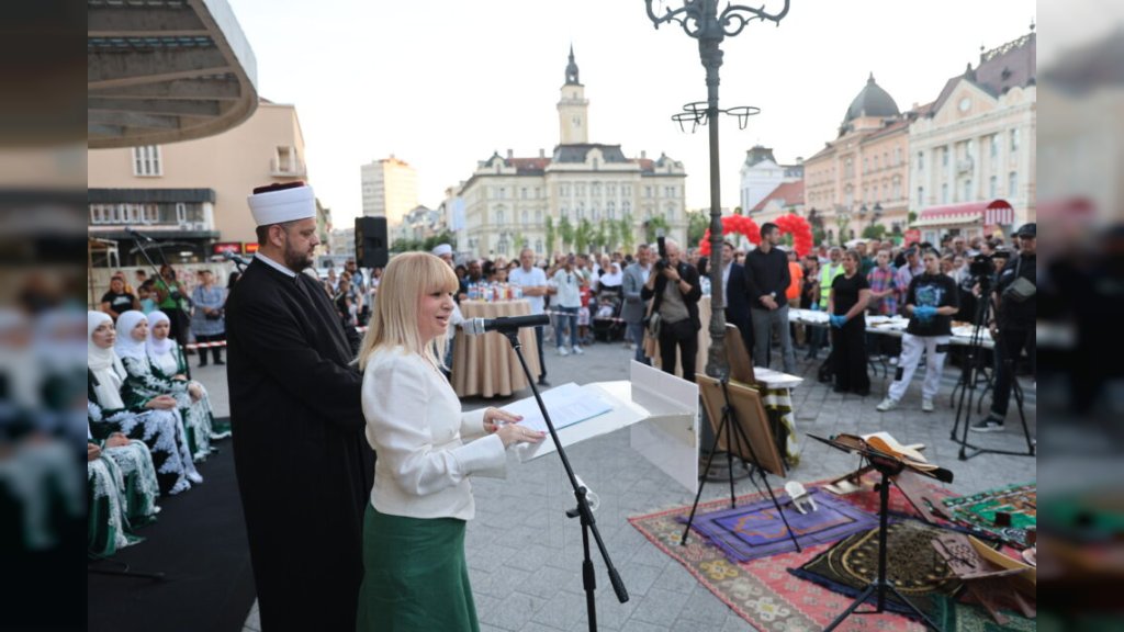 MAJA ČEREMIDŽIĆ ŠAINOVIĆ NA ŠESNAESTOJ BAJRAMSKOJ SOFRI U NOVOM SADU
