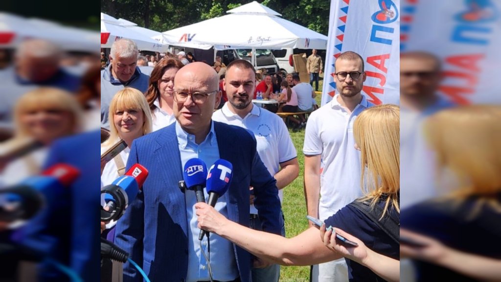 PUN KAMENIČKI PARK, LIDER SNS PRISUSTVUJE DANIMA PORODICE Jasna poruka odjekuje: Porodica je naša svetinja!