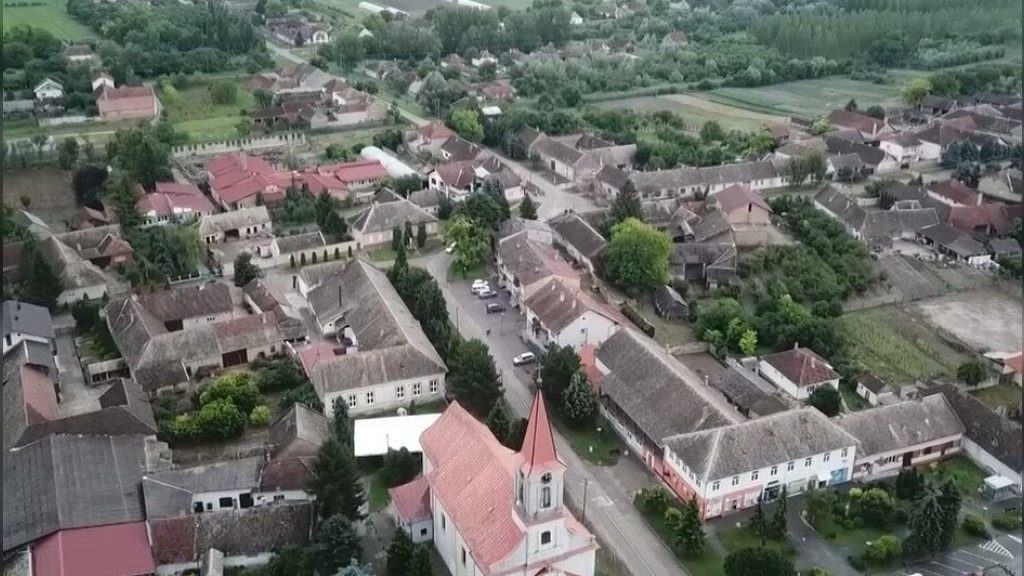 OGROMNA INVESTICIJA MENJA ŽIVOT MEŠTANA Počela rekonstrukcija vodovoda u Apatinu, Kupusina dobija ono što je odavno čekala