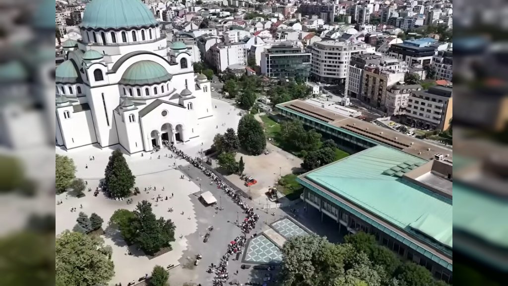 RELIKVIJA SE DANAS VRAĆA NA SVETU GORU Pojasu Presvete Bogorodice se poklonilo 800.000 vernika