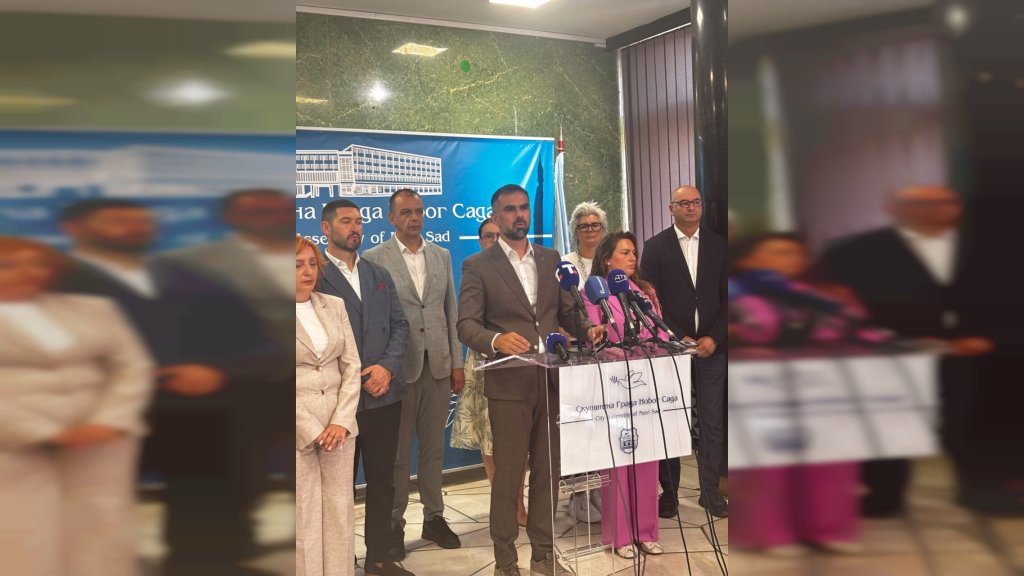 POČELA SKUPŠTINA GRADA, GRADONAČELNIK MIĆIN NAJAVIO PODRŠKU SAMOHRANIM RODITELJIMA Limanski park dobija biblioteku na otvorenom umesto baraka