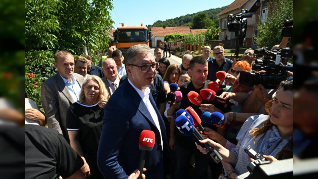 „ČUJEM VAS, SLUŠAM VAS – REŠAVAĆEMO PROBLEME ZAJEDNO“ Vučić poručio svim građanima Srbije: Vi jeste i naša i moja snaga, bez vas ništa ne bismo mogli da uradimo