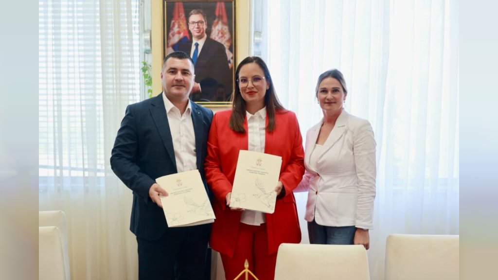 VELIKA INVESTICIJA U BAČU Ministarka Pavkov potpisala ugovor za izgradnju kanalizacije