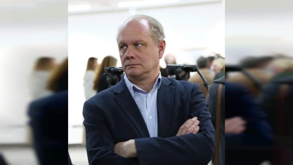 „OTROV U JAVNOM MNJENJU MOŽE SE SMANJITI AKO PRESTANEMO SA DEHUMANIZACIJOM POLITIČKIH PROTIVNIKA“ Panaotović o Ćutinoj osudi napada na predsednika Vučića