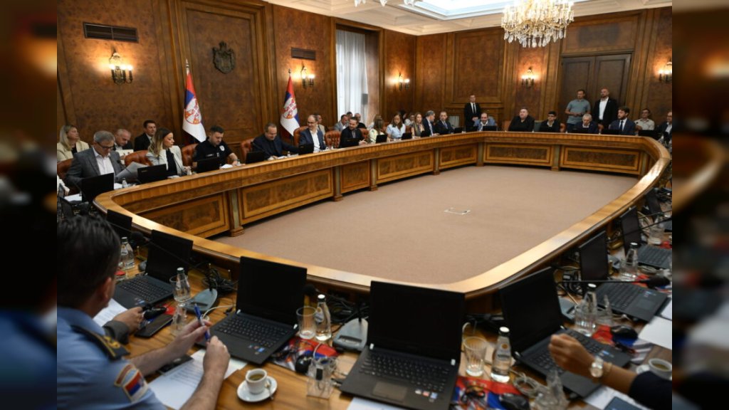 HITNA SEDNICA U VLADI SRBIJE Macut i ministri razmatraju posledice ekstremnih vrućina i niskog vodostaja