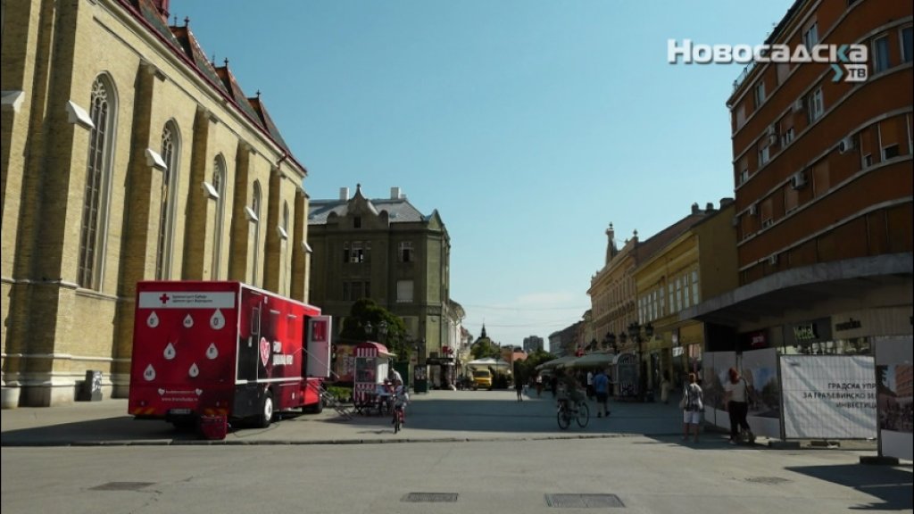 SAMO 3 ODSTO LJUDI DAJE KRV Humanost davalaca svakodnevno spašava živote