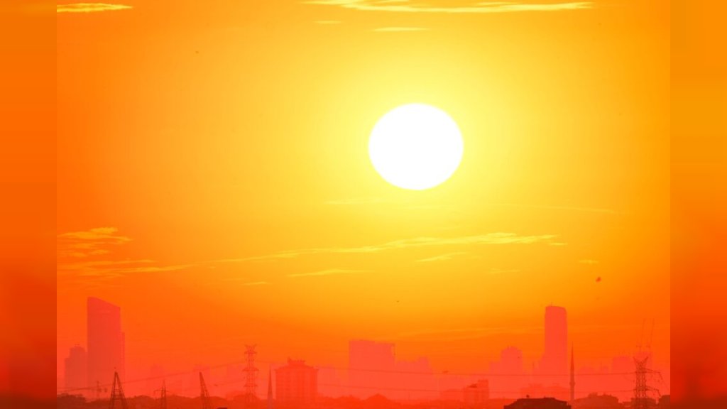 PAKAO NA ULICAMA ITALIJE Crveni alarm u svih 27 gradova, temperature asfalta idu do 75 stepeni!