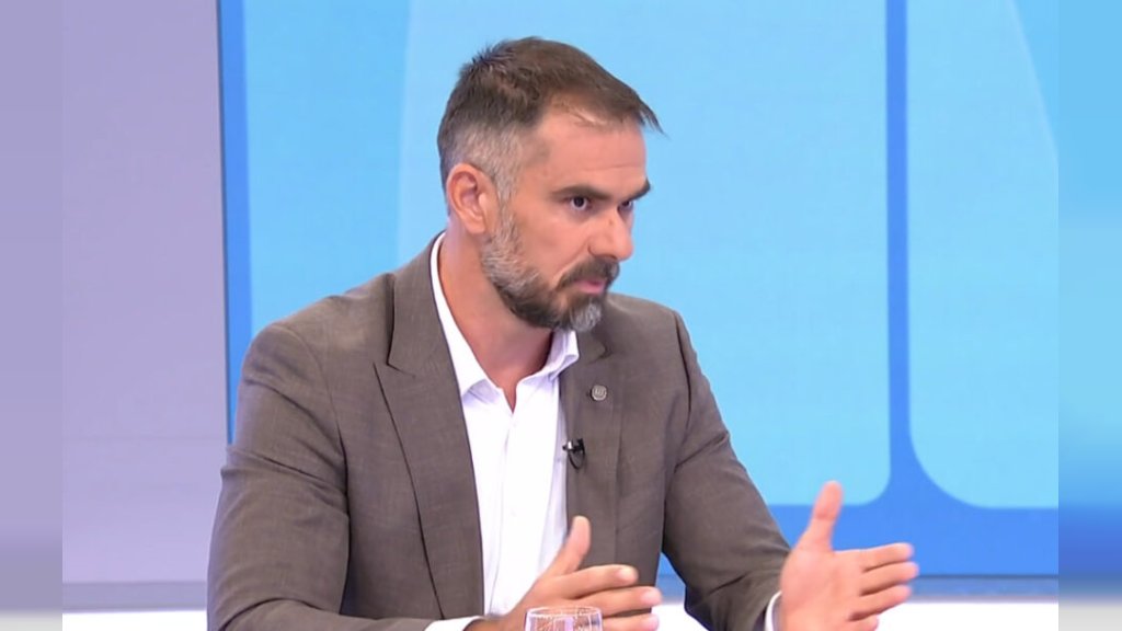 OVO SU VELIKI PLANOVI ZA SRPSKU ATINU Gradonačelnik Mićin poslao i jasnu poruku pred predstojeće izbore: Neka građani pogledaju šta smo sve uradili