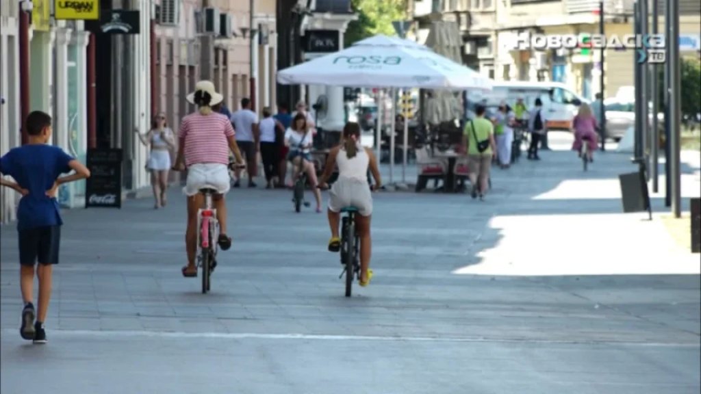 DANAS SUNČANO I TOPLO, TEMPERATURA DO 32 STEPENA Evo kada nam stiže novi toplotni talas