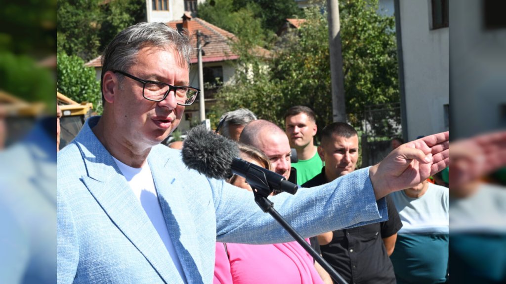 PREDSEDNIK VUČIĆ DANAS U OBILASKU DELIBLATSKE PEŠČARE Provešće vreme sa vatrogascima