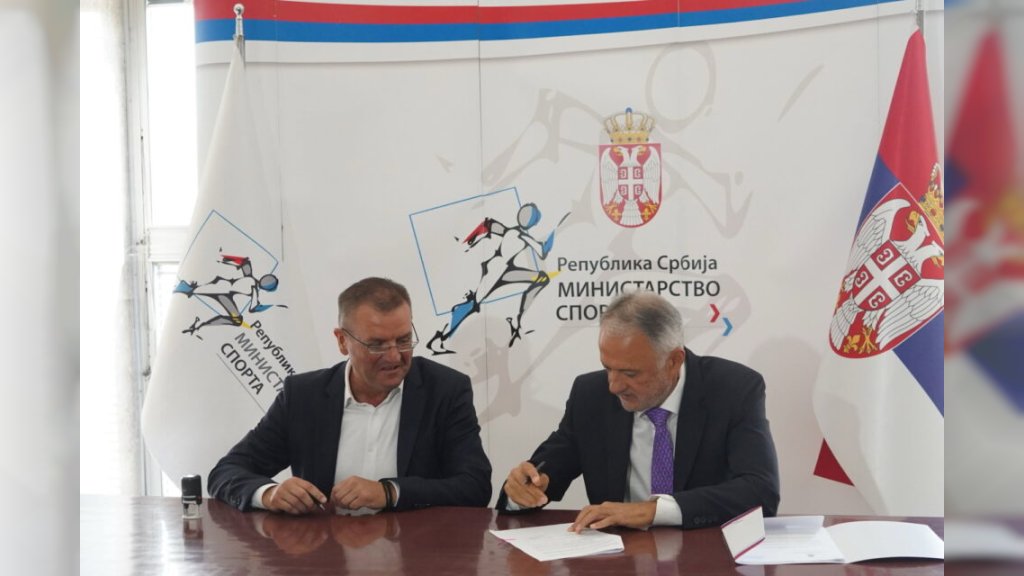 VELIKA ULAGANJA U SPORT! Ministarstvo sporta potpisalo ugovore sa 10 opština za unapređenje infrastrukture