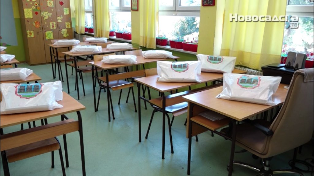 ŠKOLE SPREMNE ZA PRVI SEPTEMBAR: Ministar otkrio kada stižu besplatni udžbenici