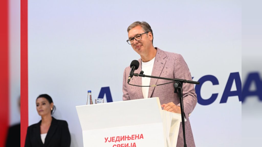 MITING UJEDINJENA SRBIJA U UŽICU Vučić žestoko poručio blokaderima: Nasilje nikada neće pobediti