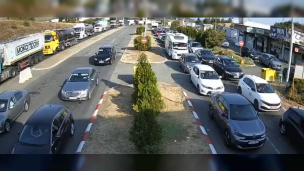 GUŽVA NA GRANIČNOM PRELAZU EVZONI, satima se čeka na ulaz u Severnu Makedoniju