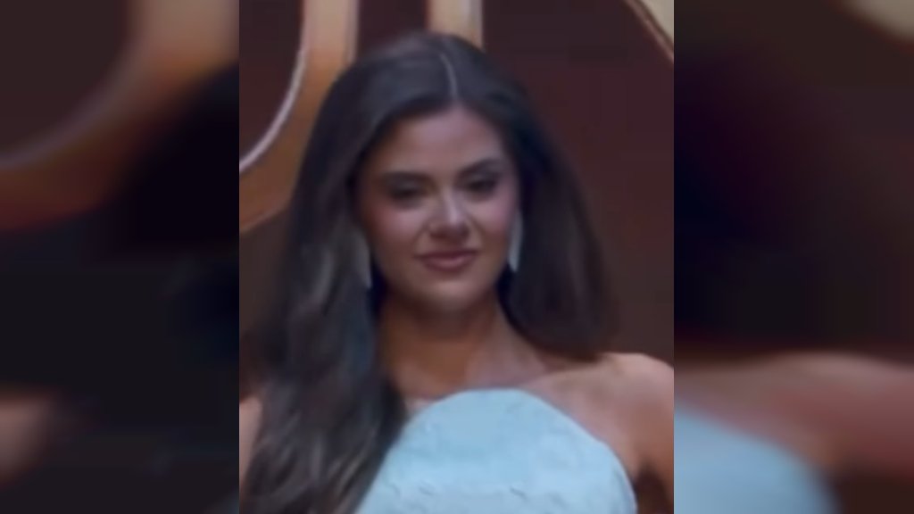 NIKOLINA JE PREDSTAVNICA SRBIJE NA MIS UNIVERZUMA Radi u Čikagu kao medicinska sestra, a poreklom je iz Šumadije!