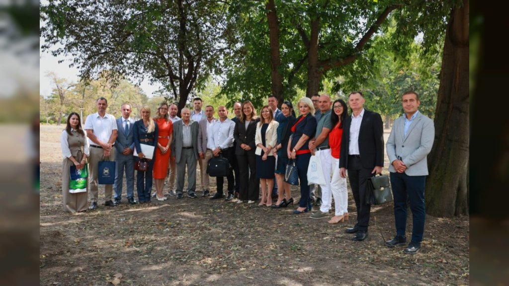 VELIKA AKCIJA OZELENJAVANJA Pavkov potpisala ugovore sa 19 lokalnih samouprava