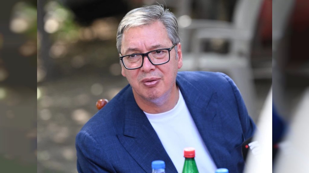 VUČIĆ U POSETI PODUNAVSKOM OKRUGU: Jedva čekam da podnesem ostavku, sednem u auto i krenem u narod