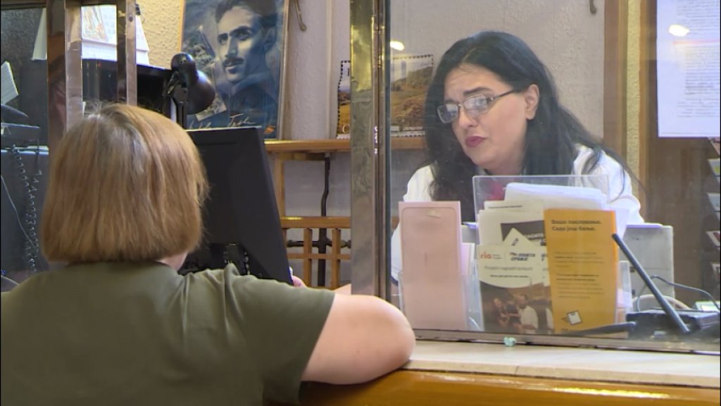 VLADA DONELA OLAKŠICE ZA GREJNU SEZONU: Pomoć za penzionere, borce i vojne invalide