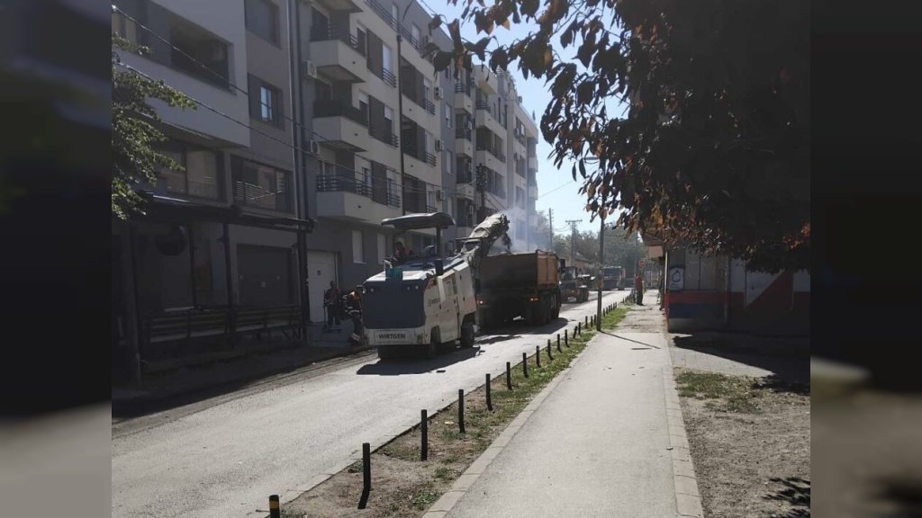 NOVI ASFALT, STAZE I SIGNALIZACIJA! JKP „Put“ radi na 10 lokacija u Novom Sadu i prigradskim naseljima
