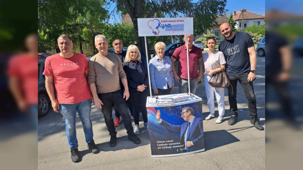 Aktivisti SNS-a u Crvenki organizovali razgovor sa meštanima